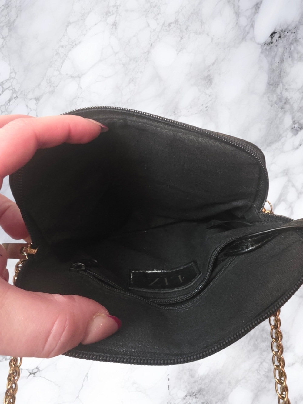Liz Claiborne Black Classic Crossbody Bag Gold Chain Strap Small Classic Purse - Picture 8 of 10